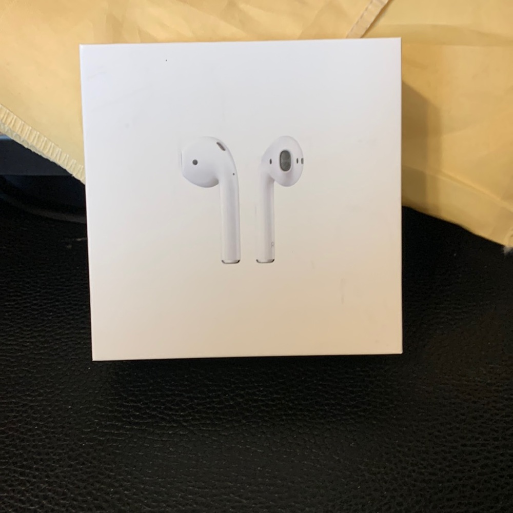 Apple AirPods